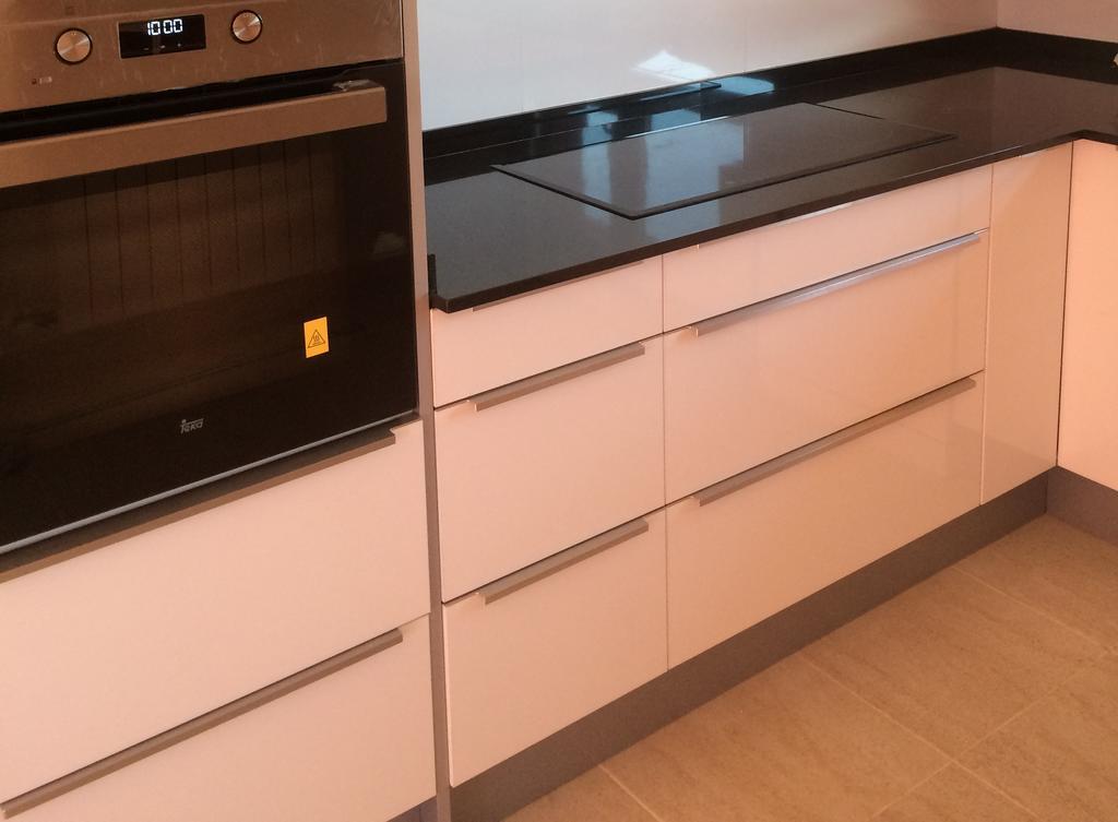 Apartamento Avenida Ainsa Luaran gambar