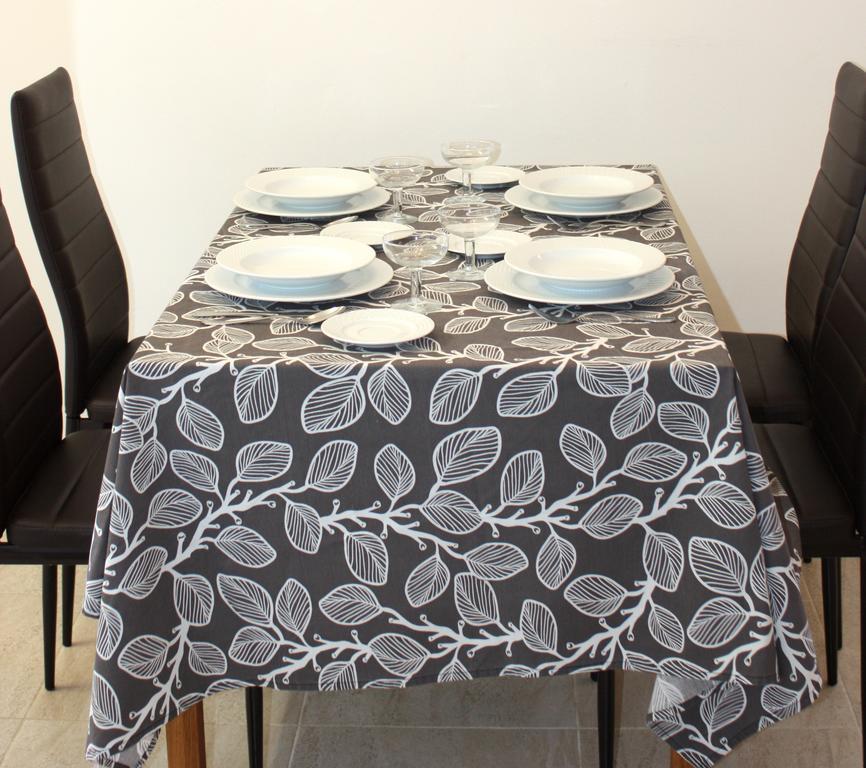 Apartamento Avenida Ainsa Luaran gambar